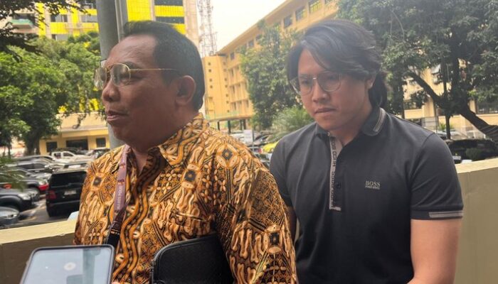 “Resbob ‘Ngaku Sakit,’ Laporan Azizah Salsha Ditunda—Benarkah?”
