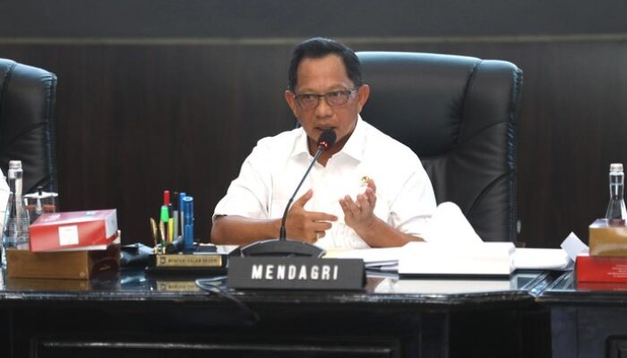 Tito Jengkel, Anggaran Daerah Dikorupsi: Wajah Keuangan Indonesia yang Mengkhawatirkan #Mendagri #KorupsiDaerah #ReformasiAnggaran