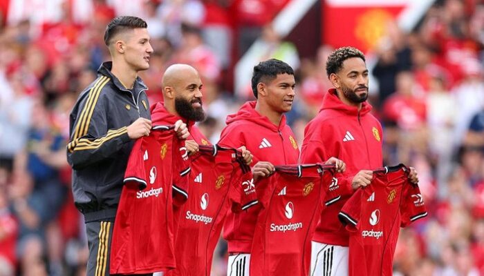 “Scholes: Transfer MU Dinilai Tak Bertanggung Jawab, Klub dalam Krisis?”