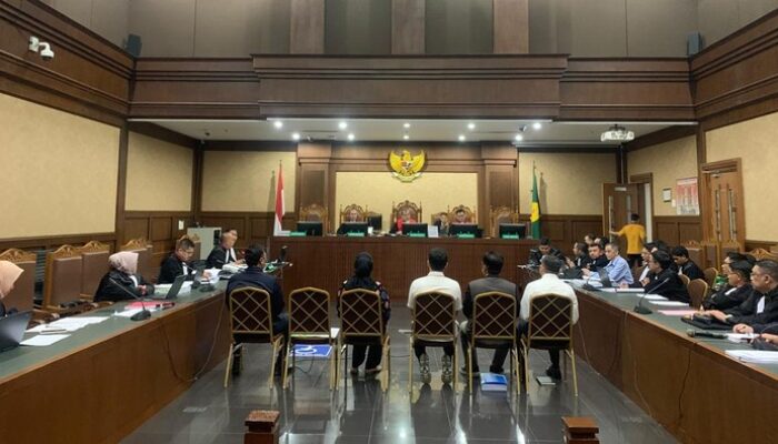 Jaksa Cecar Saksi Kasus Suap Vonis Lepas Migor: Anda Pernah Buang HP? – Alternatif 2