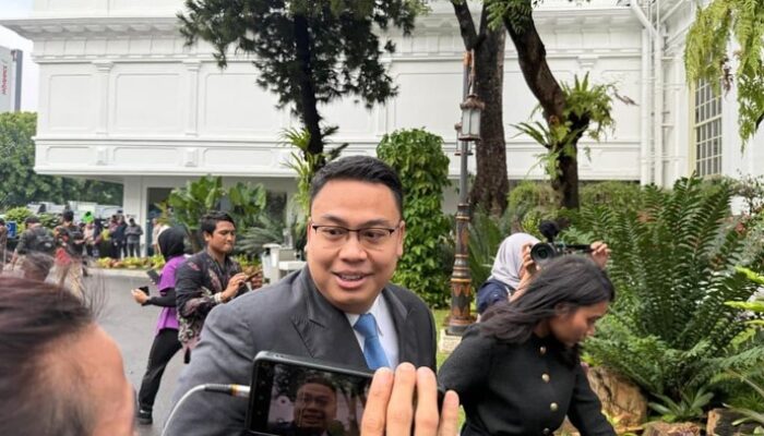 Dikabarkan Digeser ke PCO, Wamenkomdigi Angga Raka Merapat ke Istana – Update 2