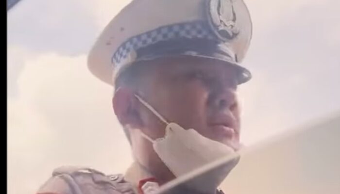 “Konflik Tol Kapuk: Polantas Dinilai Sabar, Pemobil Geram Disetop”