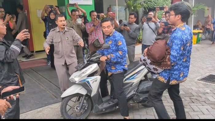 13 Murid SMA Lamongan Jadi Korban Keracunan Usai Santap MBG
