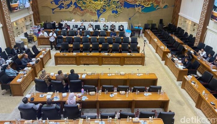 “RUU PIP Jadi Polemik: Legislator Sebut Film Kita Tak Berjiwa Pancasila, Suster Dikritik ‘Ngesot'”