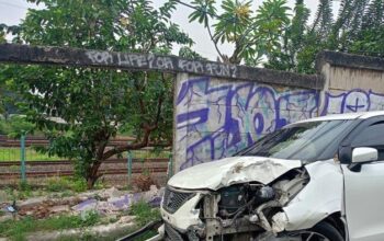 Tragedi di Cakung: Warga Ungkap Detik-detik Mobilnya Ditabrak TransJ hingga Hancur Tanpa Ampun