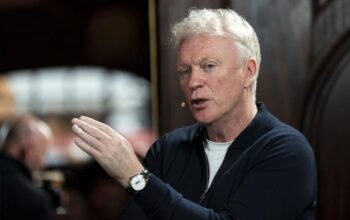 Moyes: Everton Akan Sekuat Tenaga Layani Liverpool di Anfield – Alternatif 2