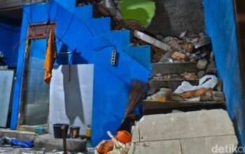 Haru Ibu Telungkup Lindungi Anak dari Runtuhan saat TJ Tabrak Rumah di Cakung – Update 2