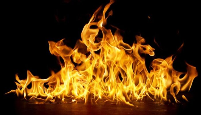 Tragedi Cakung: Suami Bakar Rumah Usai Cekcok dengan Istri, Polisi Turun Tangan