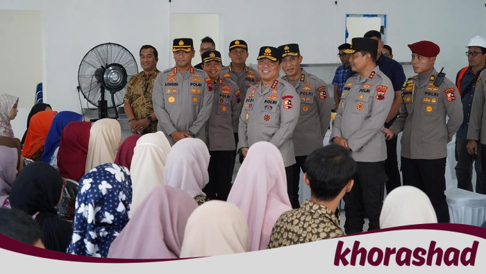 **Wakapolri Komjen Dedi Prasetyo Tinjau Langsung Proyek SPPG Polri di Jateng, 4.000 Masyarakat Siap Terbantu**