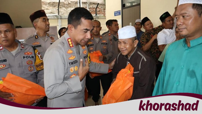 Polres Jakbar dan TNI Gelar Baksos, Warga Diminta Jaga Kebersihan Jakarta