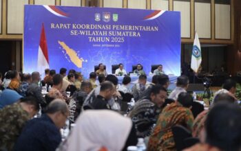 **Mendagri Tito Karnavian: Pemda Wajib Jaga Keamanan dan Dorong Perekonomian di Tengah Pengalihan Dana TKD**