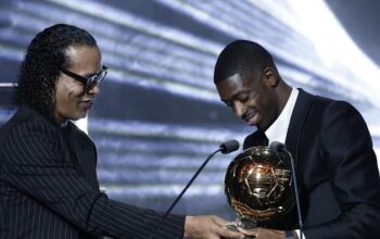 Ronaldinho dan Momen Mengejutkan Dembele Menang Ballon d’Or 2025