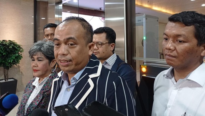 Mediasi Tanpa Lisa dan RK, Mungkinkah Solusi Terbaik?