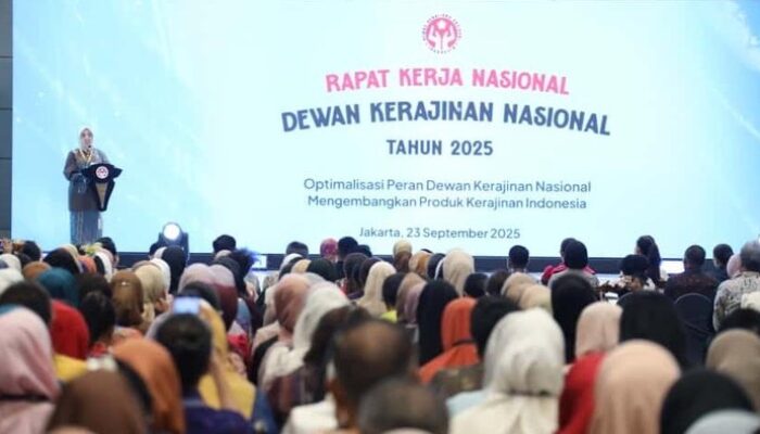 “Rakernas Dekranas: Tito Karnavian Urges National Crafts to Drive Growth”