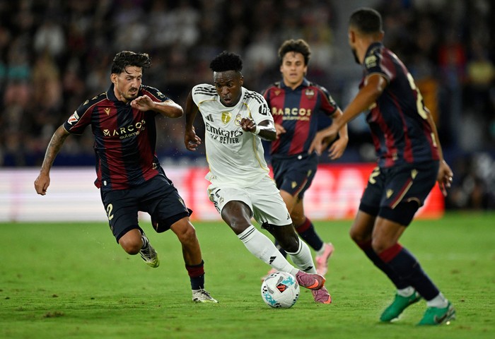 Vinicius Bikin Ulah Lagi, Bek Levante Geram: Krisis Disiplin Timnas?