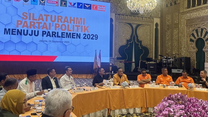[Petinggi Parpol Non-Parlemen Kumpul di Kediaman OSO, Apakah OSO Terlibat dalam Politik Gelap?]