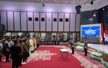 Pramono Kukuhkan Pengurus FKUB, Bisa Jadi Role Model Kerukunan Nasional?