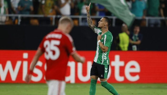 “Antony: Assist dan Gol yang Membuat Tim Terhindar dari Kekalahan”