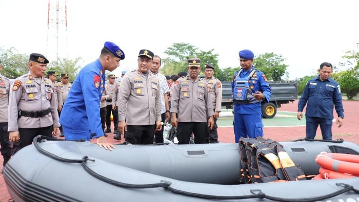 **Polres Rohil Optimalisasi Peralatan, Siaga Bencana Banjir**