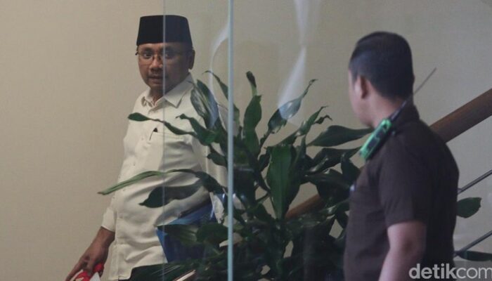 KPK Dalami Pertemuan Eks Bendum Amphuri dengan Yaqut Cholil soal Kuota Haji – Update 2