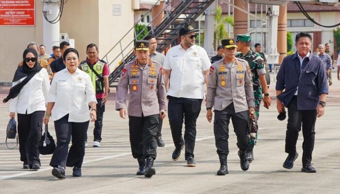 Dari Limbah ke Lahan subur: Legislator Rajiv Apresiasi Inovasi Polisi dalam Olah Eceng Gondok Jadi Pupuk!
