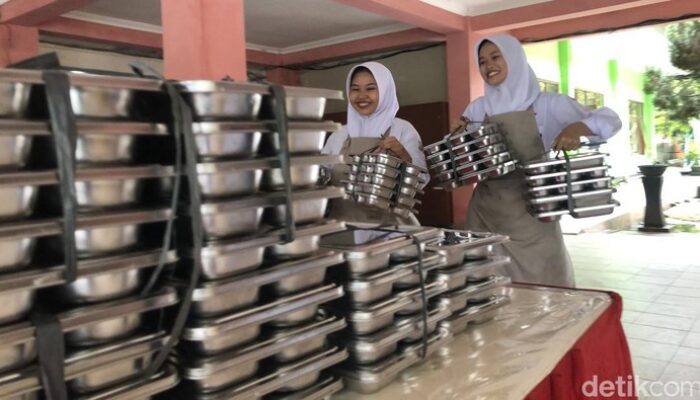 Kritik Senayan soal MBG: Dari Pelesetan hingga Polemik Statistik Terbuka