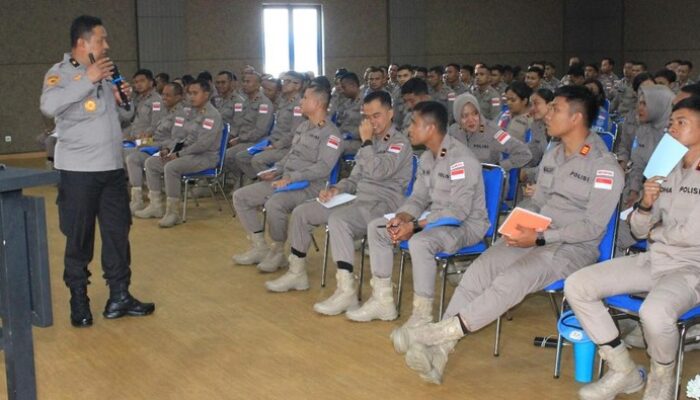 “140 Personel FPU Diterjunkan dalam Program Penguatan Karakter Bangsa Indonesia oleh SSDM Polri”