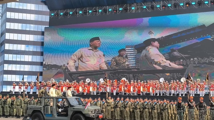 Prabowo Cek Pasukan Upacara HUT ke-80 TNI, Sampaikan Terimakasih ke Prajurit - Update 1
