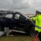 Tragedi Tol Bangkinang: Fortuner Kecelakaan, 3 Pekerja Terluka