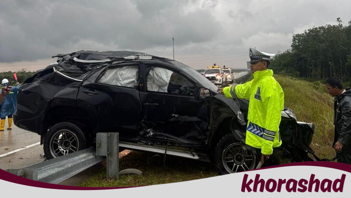 Tragedi Tol Bangkinang: Fortuner Kecelakaan, 3 Pekerja Terluka