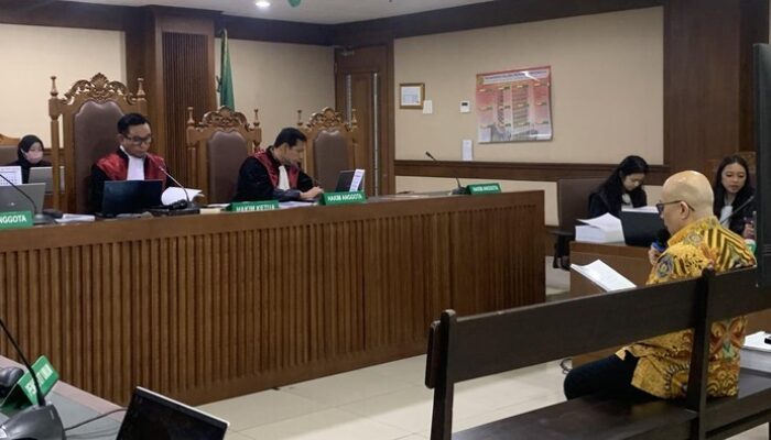 “Eks Dirut PT Taspen Hadapi Sidang Vonis Investasi Fiktif Hari Ini: Skandal Korupsi yang Guncang Industri”
