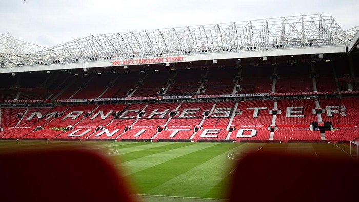 Hiih! Fans Sunderland Tangkap Tikus di Old Trafford, Menjelajahi Kebersihan StadionMU