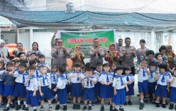 Masa Depan Hijau Dimulai dari Sekarang: Polres Meranti Melibatkan Anak TK dalam Tanam Pohon untuk Edukasi Lingkungan Sejak Dini