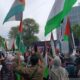 Konfrontasi Depan Kedubes AS, Aksi Bela Palestina Membuat Jalan Medan Merdeka Selatan Ditutup