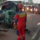 “Bencana Lalu Lintas di Pasar Minggu: Mobil Boks Tabrak Metrotrans Berpenumpang, 1 Orang Luka!”