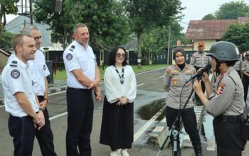 #Momen Siswa Sepolwan Tanya ke Pejabat Kepolisian Prancis soal Tantangan Polwan: Suara Muda yang Menggugat Status Quo