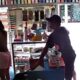 Skandal Pura-Pura Belanja: Pria Curanmor iPhone Penjaga Warung diJaksel, Ahirnya Terungkap!