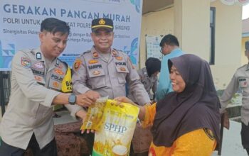 Polres Kuansing Tembus Pasar Murah, Warga Cerenti Senang-Senang!