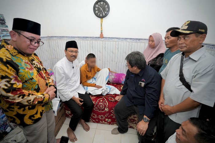 Gus Ipul: Perjuangan Santri Ponpes Ambruk Tak Bisa Ditawar-Tawar