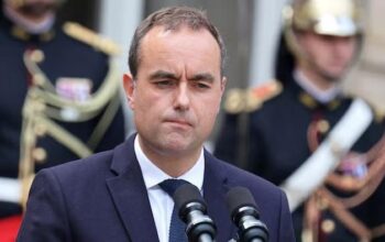 “Macron Kembali Tunjuk Sebastien Lecornu Jadi PM Prancis, Apa Artinya untuk masa Depan Negara? “