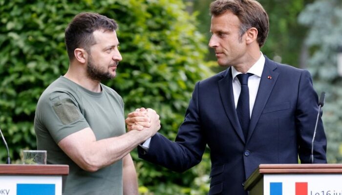 Zelensky Minta Rudal ke Macron, Dukungan Eropa Teruji