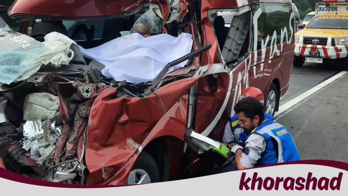 [Kecelakaan Mengerikan di Tol Purbaleunyi: 1 Orang Tewas, 9 Luka Akibat Tabrakan Mobil Travel dan Truk]