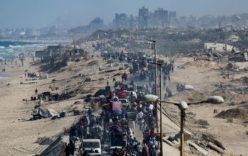 “Gaza Berbuka Syukur: Ribuan Warga Palestina Bersorak Sambut Bebasnya Tahanan dari Israel”