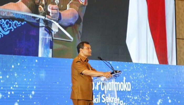 “Ahmad Luthfi: Revitalisasi Tambak Pantura Segara, Solusi untuk Pertanian atau Bencana?”