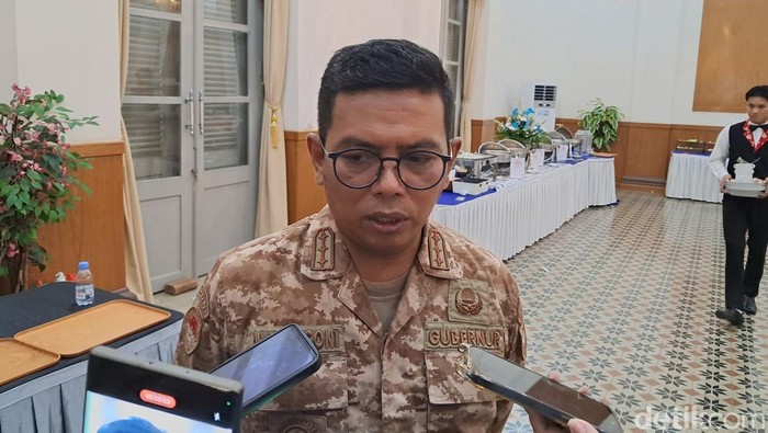 Kepsek SMA di Banten Tampar Murid Merokok, Dinonaktifkan: Apakah Hukuman Fisik Solusi?