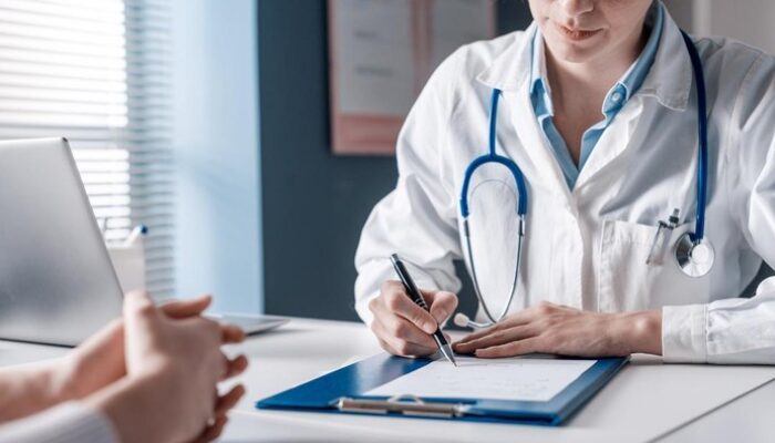 “BPJS Kesehatan Gandeng Dokter Lokal: Rekrutmen Spesial dengan Syarat Ketat!”
