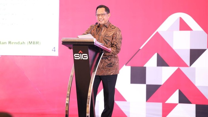 Tiga Juta Rumah atau Krisis Perumahan: Mendagri Tito Ajak Pemda Bertindak!