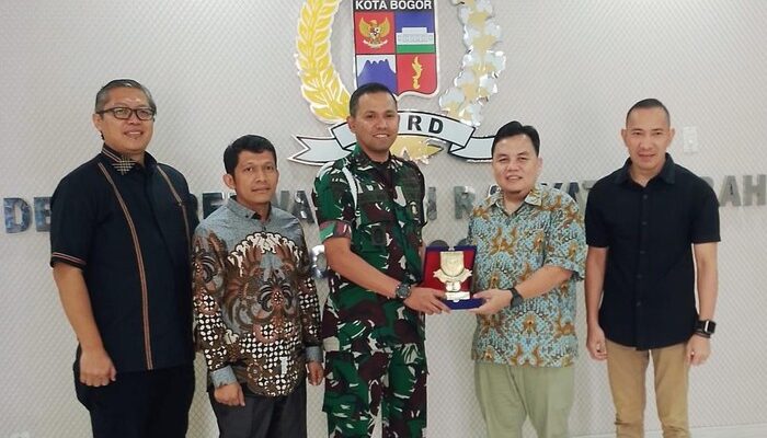 Dandenpom Bogor Pamit Tugas, Ketua DPRD Doakan Sukses Karier: Kisah Perpisahan yang Mengharujiwai
