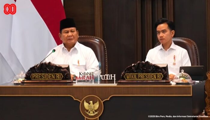 “Setahun Prabowo-Gibran: Kebangkitan Gelombang Bawah yang Mempengaruhi Nasib Indonesia”