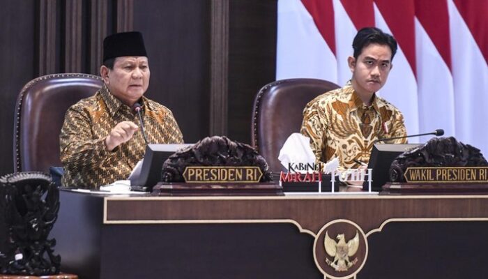 “Survei Poltracking: 78,1% Kepuasan Masyarakat, Tapi Apa yang Tak Terlihat dari Kinerja Prabowo-Gibran?”